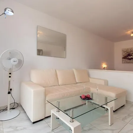 Park Santiago Iii 165 - Studio Ground Floor With Pool View *
